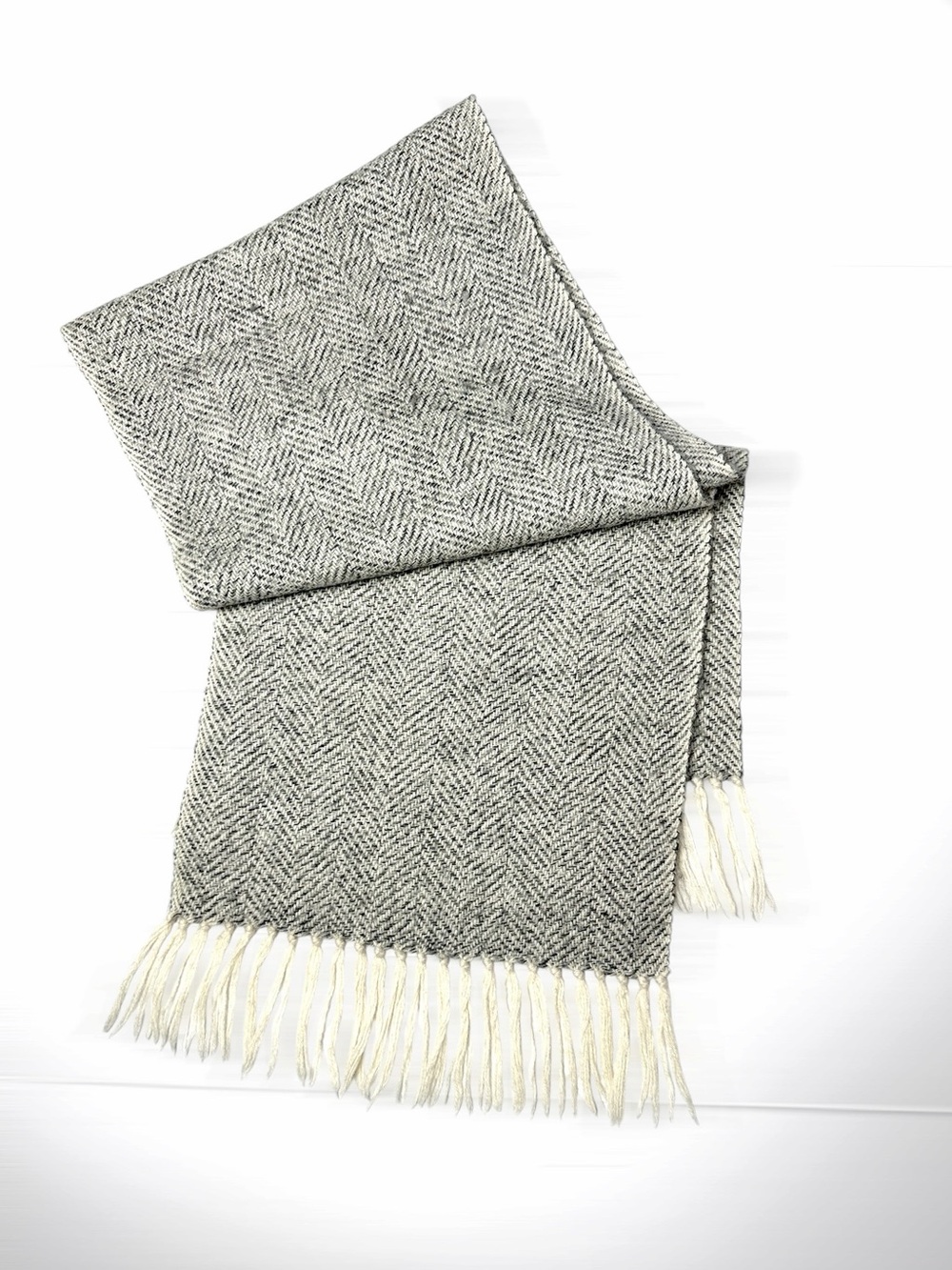 Mucros Weavers Men’s Scarf Ireland Gray Ivory Herringbone Alpaca (?) Fringe 63"